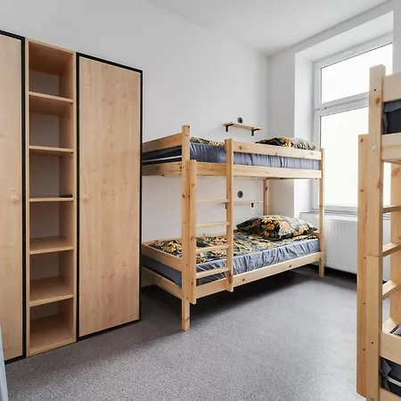 Najtansze Pilsudskiego 93 Vandrarhem Łódź