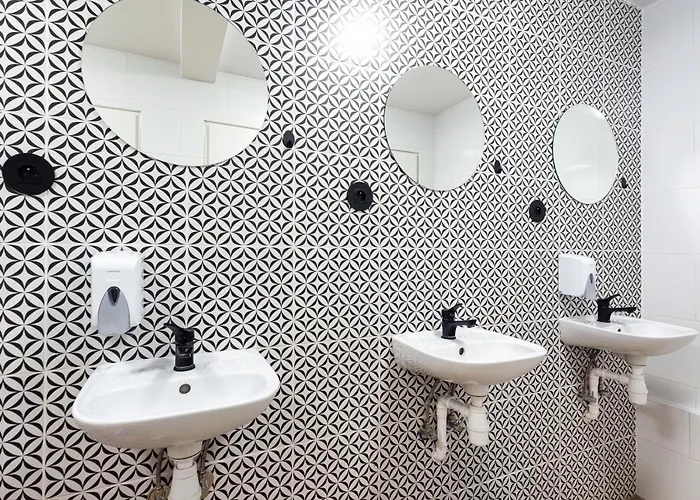 Najtansze Pilsudskiego 93 Λοτζ